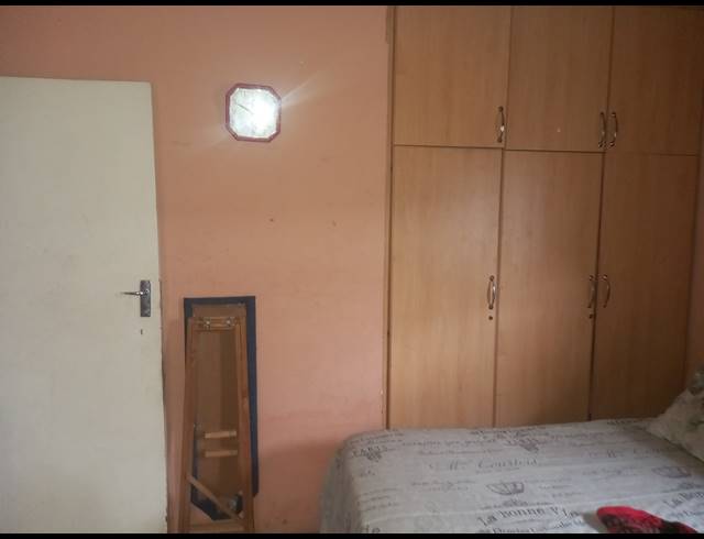 3 BEDROOM HOUSE FOR SALE IN UMLAZI BB